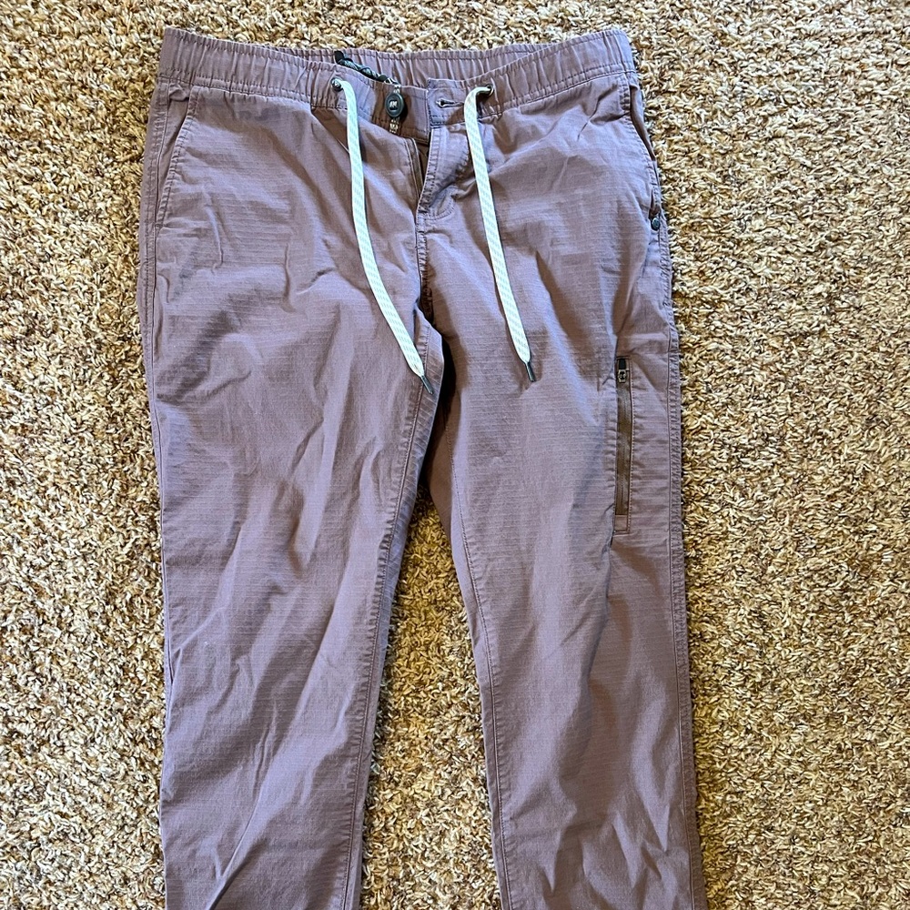 Vuori women’s pants size M